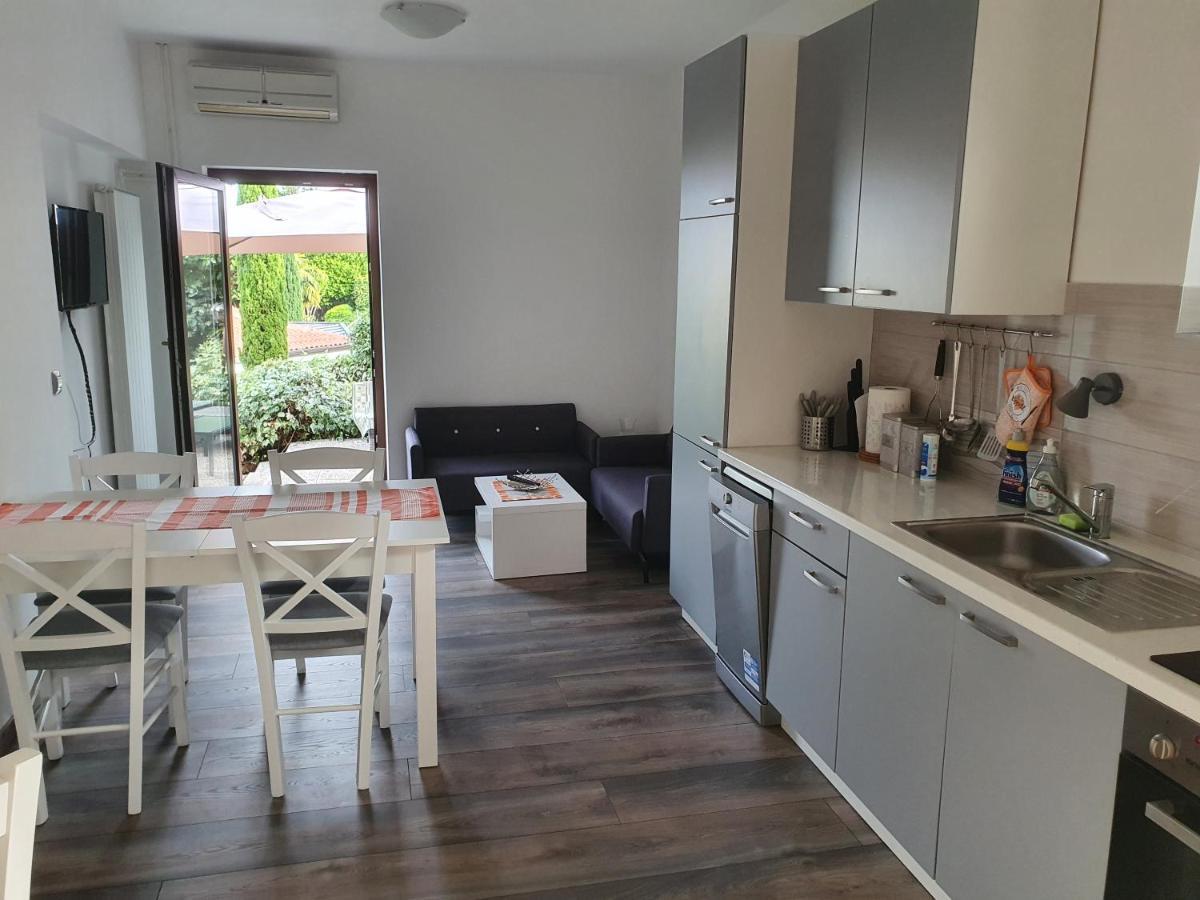 Apartman Vida Ičići Eksteriør billede