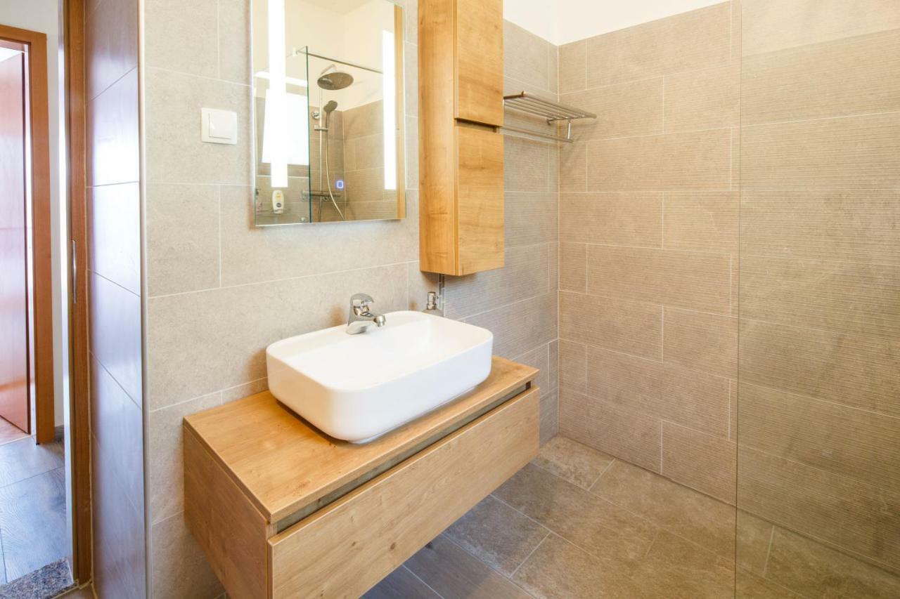 Apartman Vida Ičići Eksteriør billede